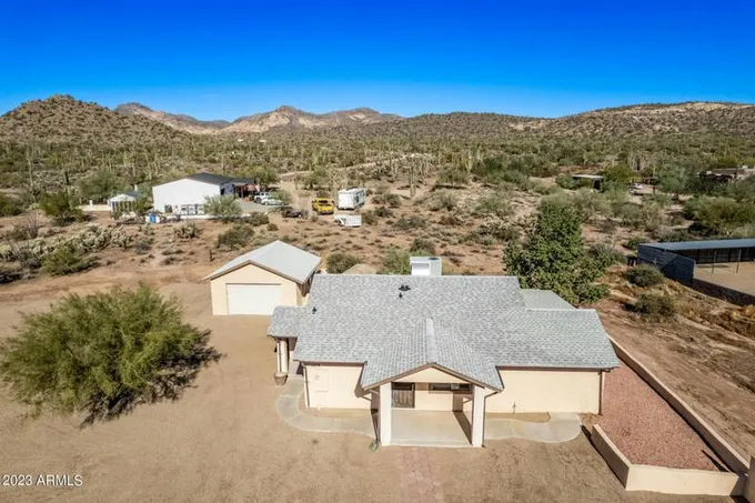 1302 E TONTO ST, Apache Junction, AZ 85119 Single Family Residence For Sale  MLS# 6644093 for Rent