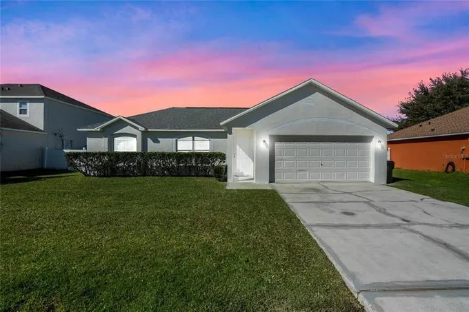 678 Basingstoke Ct, Kissimmee, FL 34758  MLS# S5099725 for Sale