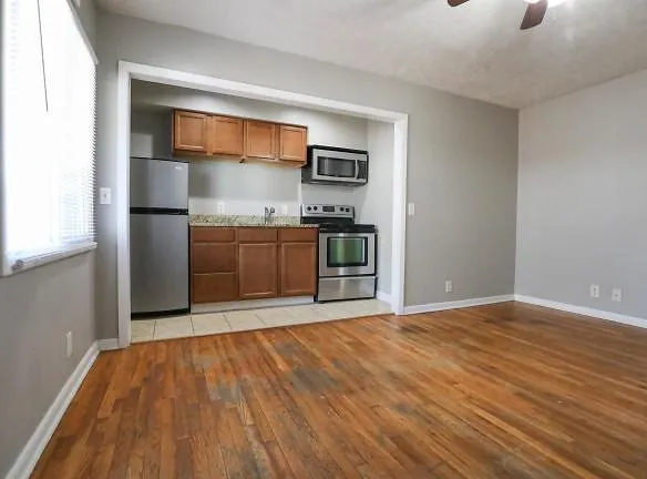 4916 California St unit 8 - Omaha, NE 68132 - Home For Rent