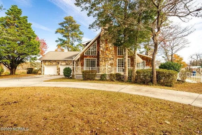 101 Taylor Lane, Morehead City, NC 28557 for Sale