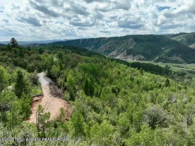 37 Hillside Loop Rd, Thayne, WY 83127  MLS# 23-2558 for Sale