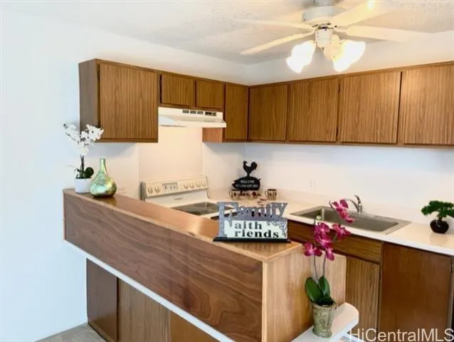 737 Olokele Avenue 805, Honolulu HI 96816 for Sale