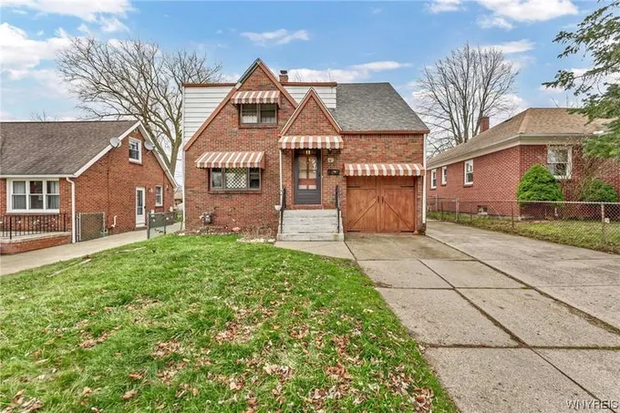 61 LYNNCREST TER, Cheektowaga, NY 14225 Single Family Residence For Sale  MLS# B1520696