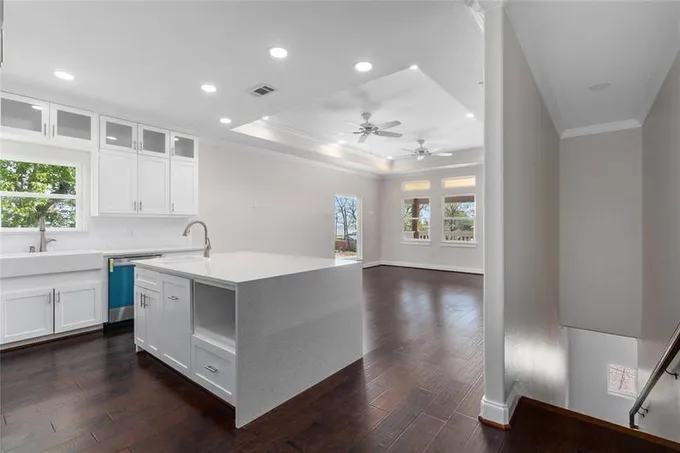 210 Jackson St, Bacliff, TX 77518 for Sale