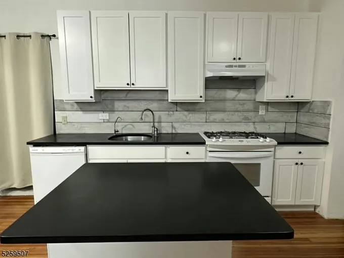 1571 PALISADE AVE, Fort Lee Boro, NJ 07024 Multi Family For Sale  MLS# 3877588