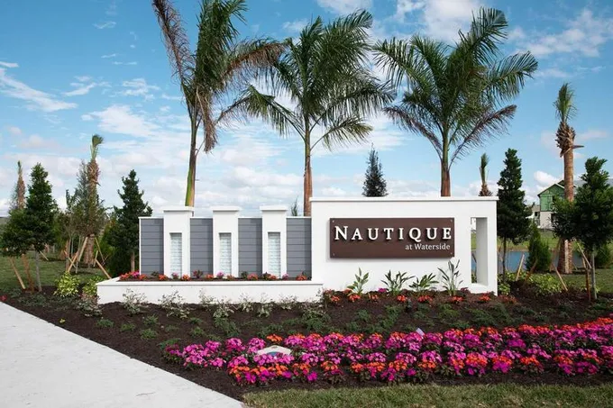 7320 Portlight Lane, Sarasota, FL 34240  614812108 for Sale