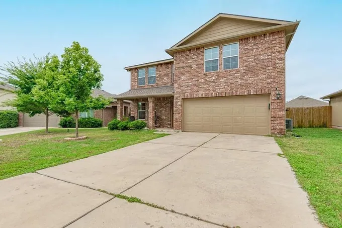 18425 Weatherby Ln, Elgin, TX 78621 for Sale