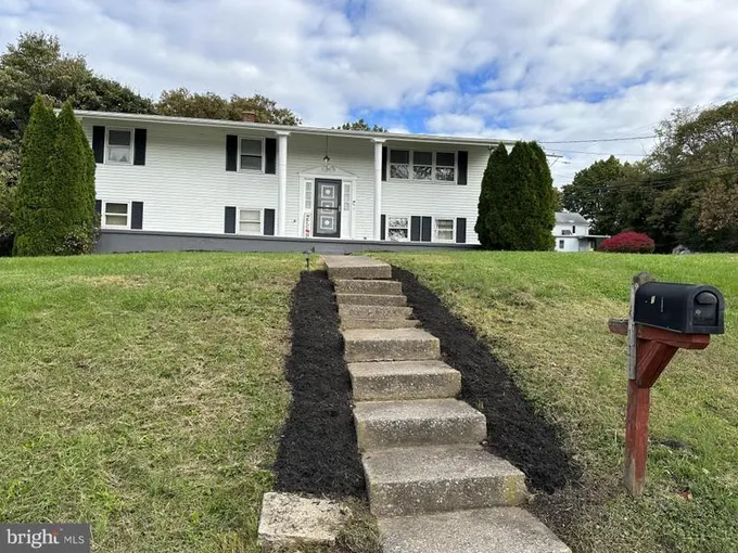 2312 Oxford Avenue, Harrisburg, PA 17109 for Sale