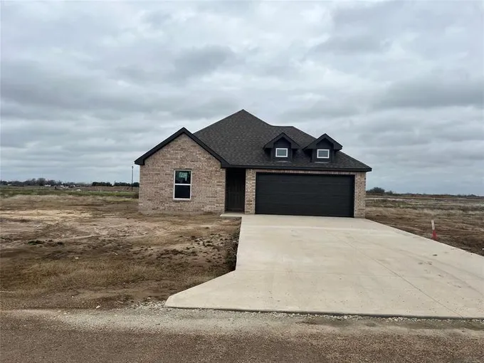 1033 Springview Ln, Mabank, TX 75147 for Sale