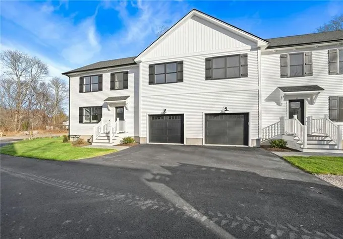 20 MAGNOLIA LN # A, South Kingstown, RI 02879 Condominium For Sale  MLS# 1349101