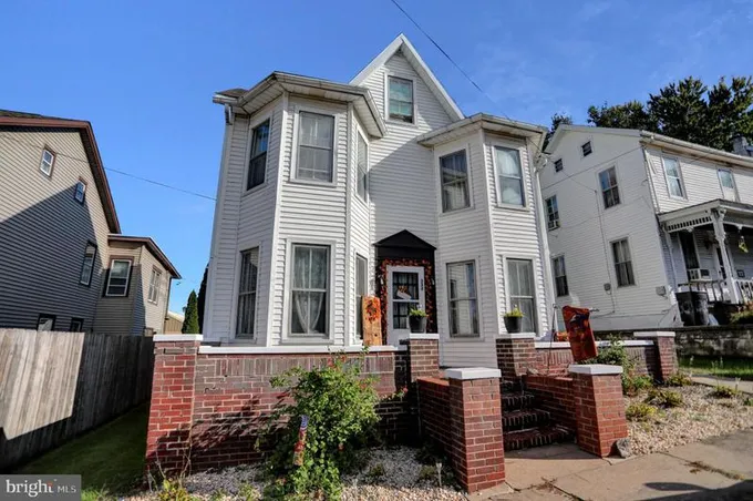 322 Armstrong Street, Halifax, PA 17032 for Sale