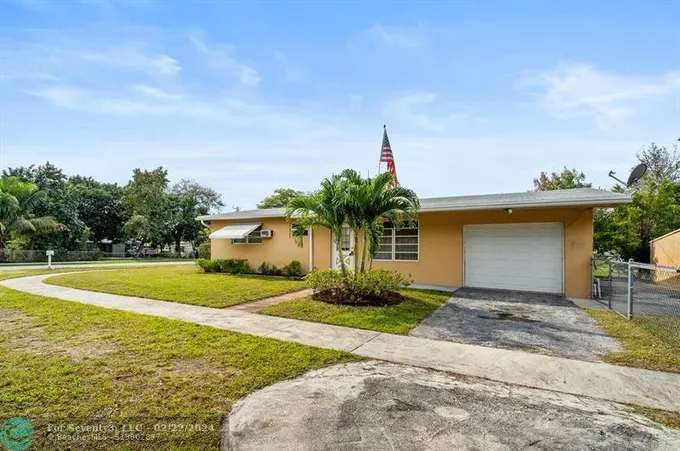 6135 CALL ST, Hollywood, FL 33024 Single Family Residence For Sale  MLS# F10420753