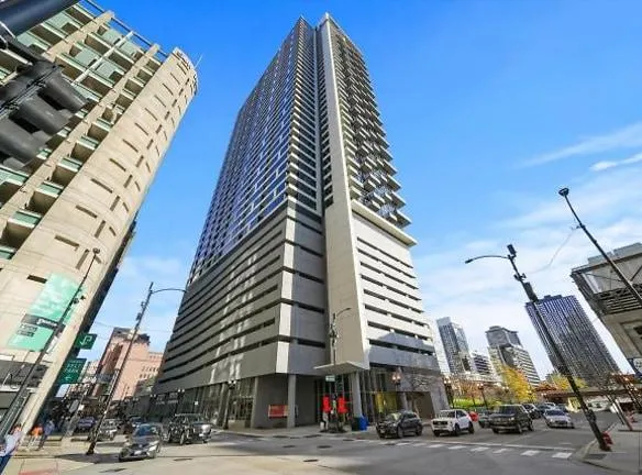 235 W Van Buren St - Chicago, IL 60607 - Home For Rent