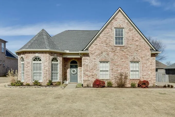 1080 NEALCREST CIR, Spring Hill, TN 37174 Single Family Residence For Sale  MLS# 2617785