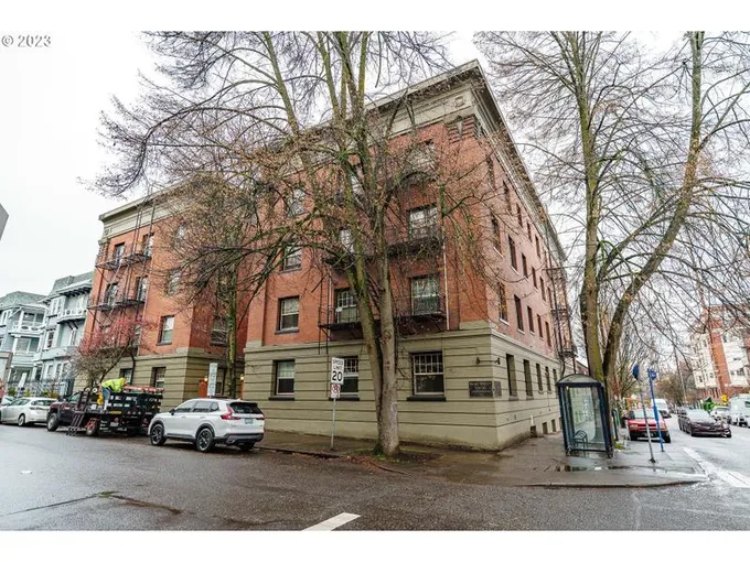 2109 NW IRVING ST 114, Portland OR 97210 for Sale