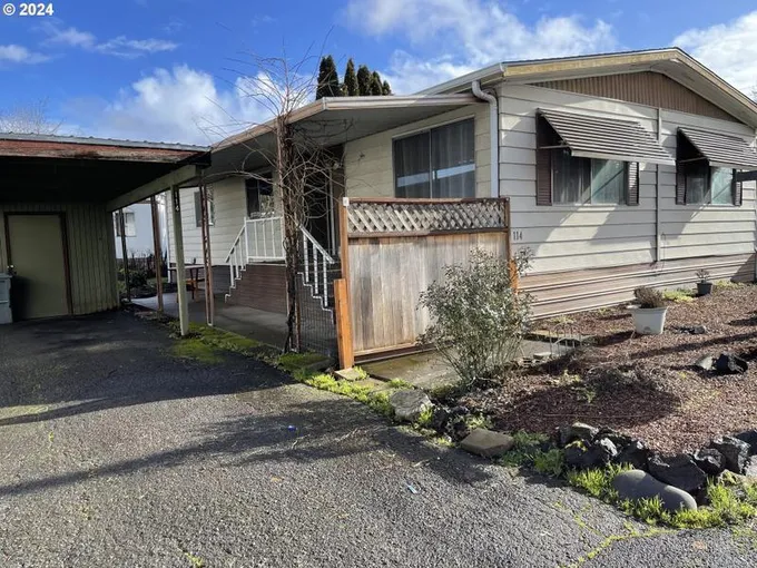 114 BROADMORE AVE NE, Salem OR 97301