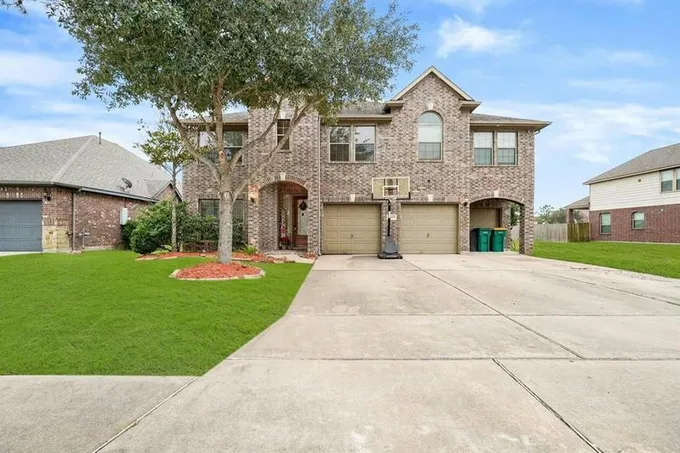 9603 EMERALD LAKES DR, Rosharon, TX 77583 Single Family Residence For Sale  MLS# 28994315