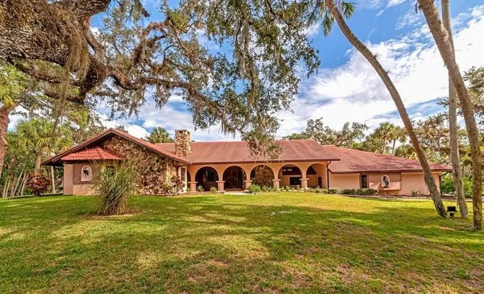 7701 S Gator Creek Blvd, Sarasota, FL 34241 - MLS A4592158 for Sale