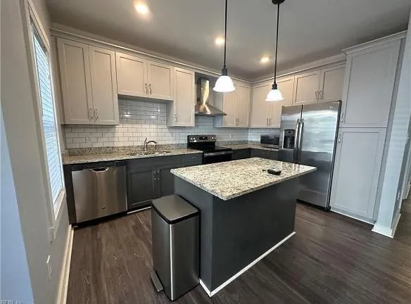 7922 Shore Dr #212 - Norfolk, VA 23518 - Home For Rent