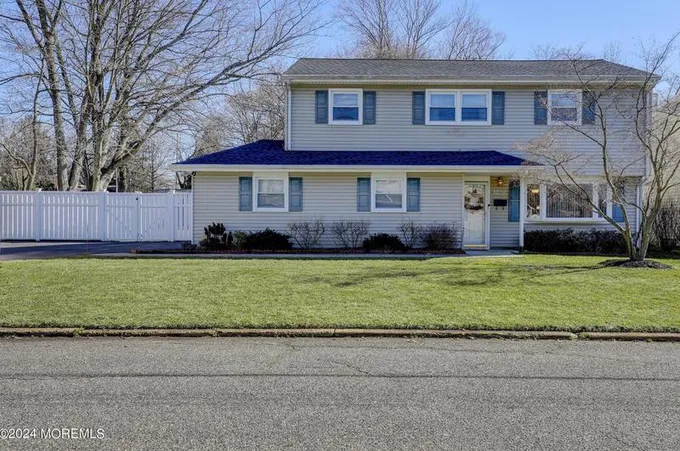 12 Carriage Rd N, Hazlet Township, NJ 07730 - MLS 22403570 for Sale