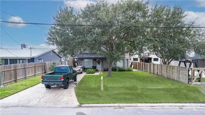 718 Anaquitas Street, Mercedes, TX 78570  610858390 for Sale