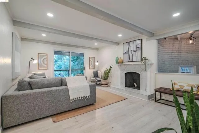 26 Abbott Drive, Oakland CA 94611 for Sale