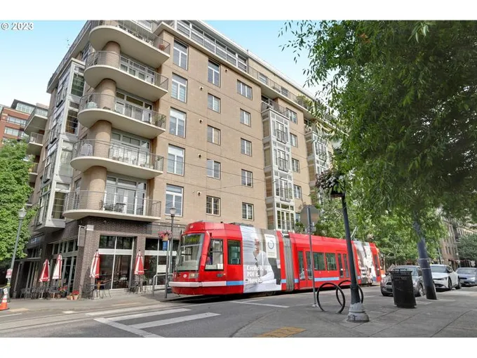 1133 NW 11th AVE 205, Portland OR 97209 for Sale