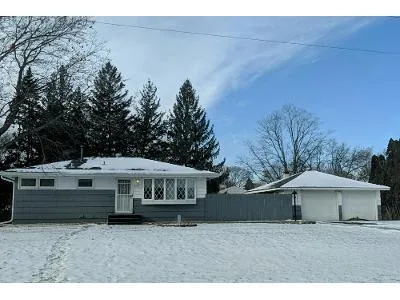 Winnetka Ave N for Sale