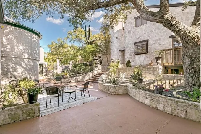22 Indian Creek Loop, Kerrville, TX 78028 for Sale