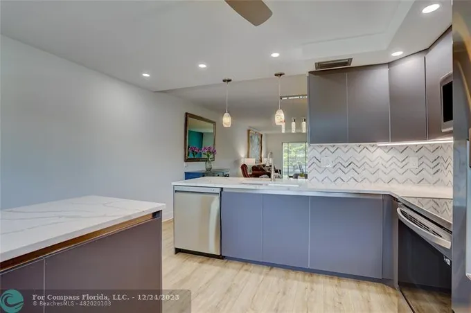 2501 Antigua Terrace, Unit D2, Coconut Creek, FL 33066 for Sale