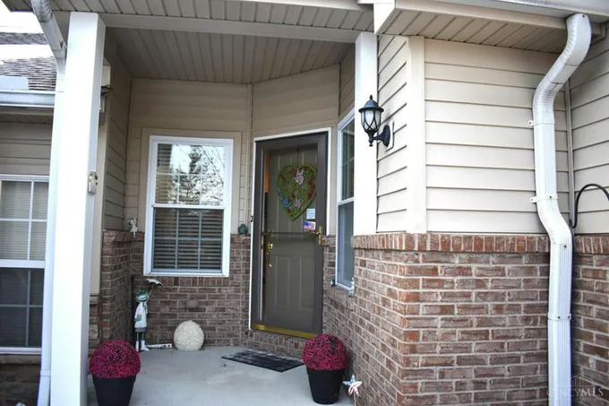 5203 GLEN CREEK DR, Delhi Twp, OH 45238 Condominium For Sale  MLS# 1794542