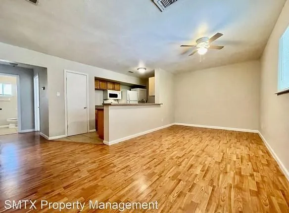 205 S Mitchell St - San Marcos, TX 78666 - Home For Rent