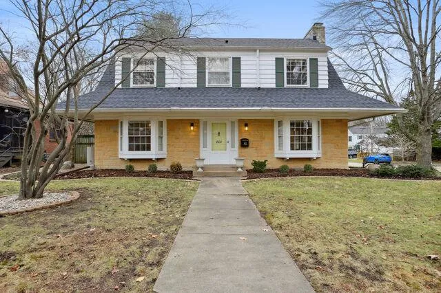 802 West Delaware Avenue, Urbana, IL 61801 for Sale