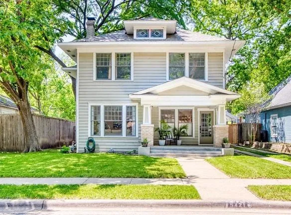 5421 Victor St - Dallas, TX 75214 - Home For Rent