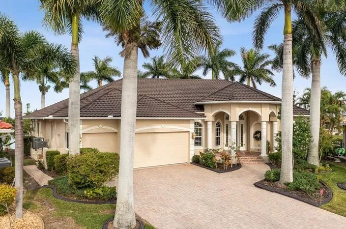 3706 Spoonbill Ct, Punta Gorda, FL 33950 - MLS C7485597 for Sale