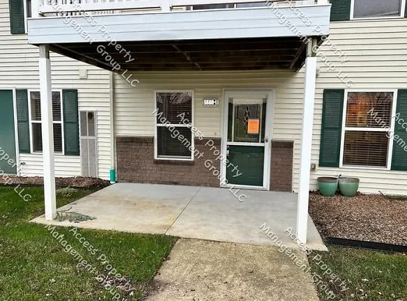 5688 E Town Dr - Hudsonville, MI 49426 - Home For Rent