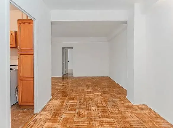 24 Metropolitan Oval unit 3E - Bronx, NY 10462 - Home For Rent