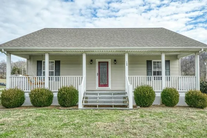 106 BAILEY STOCKTON RD, LIVINGSTON, TN 38570 Single Family Residence For Sale  MLS# 225355
