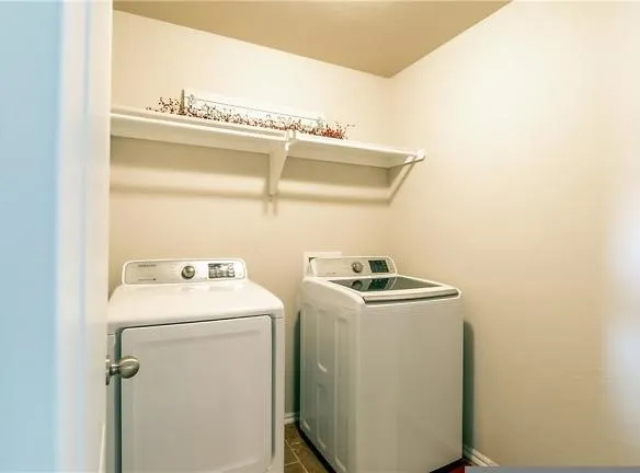 11817 NW 131st St - Piedmont, OK 73078 - Home For Rent