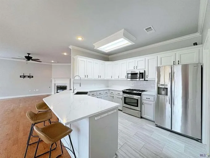 18532 GARDEN OAKS DR, Baton Rouge, LA 70817 Single Family Residence For Sale  MLS# 2024002492