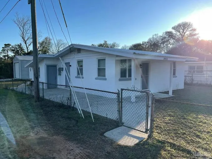 9455 N Loop Rd, Pensacola, FL 32507 - MLS 639796 for Rent
