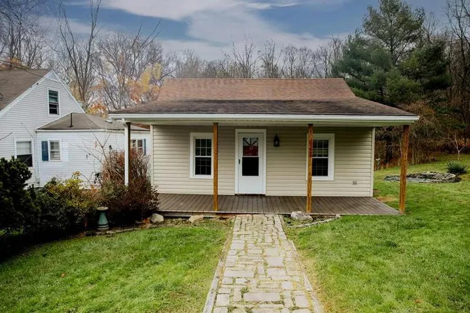 411 HULLDALE AVE, Marion, VA 24354 Single Family Residence For Sale  MLS# 91967 for Rent