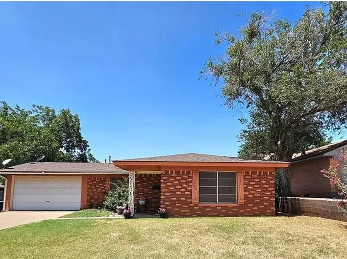 1709 E Thirteenth, Sweetwater, TX 79556 for Sale