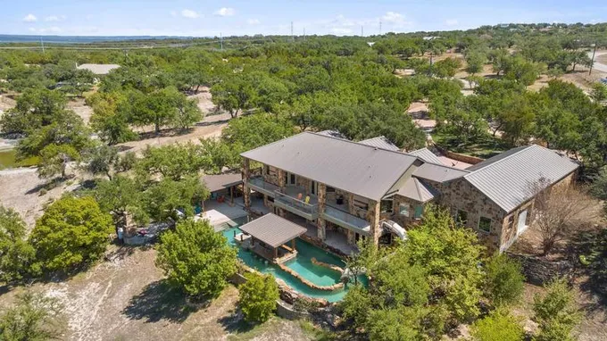 175 Scenic Ridge Drive, Spicewood, TX 78669 for Sale