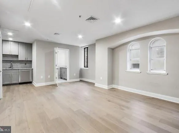 222 W Rittenhouse Square #1604 - Philadelphia, PA 19103 - Home For Rent