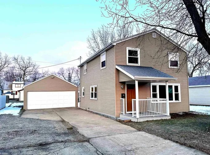 961 GROVE ST, NEENAH, WI 54956 Single Family Residence For Sale  MLS# 50286268