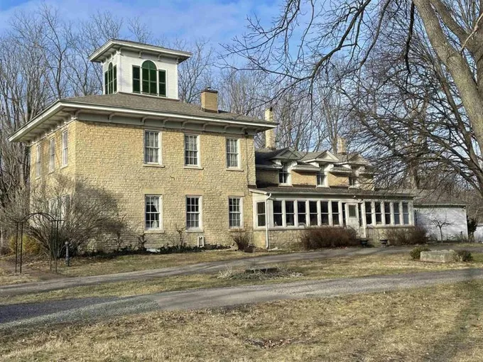 2149 SAINT LAWRENCE AVE, Beloit, WI 53511 Single Family Residence For Sale  MLS# 1969339