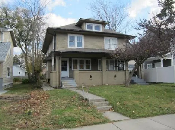 3209 N Park Ave - Indianapolis, IN 46205 - Home For Rent