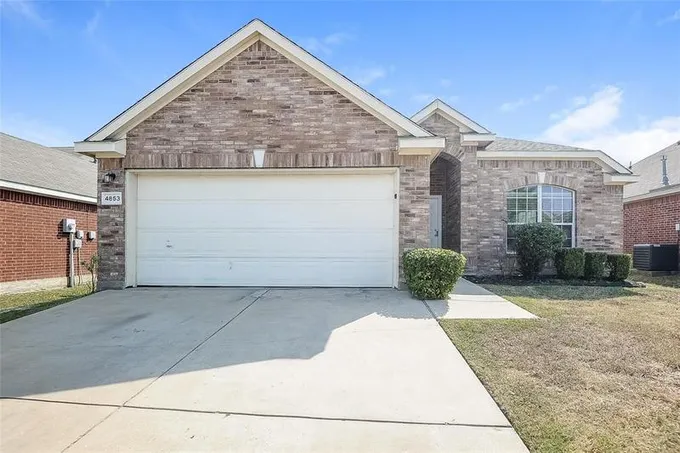 4853 Madyson Ridge Dr, Fort Worth, TX 76133 for Rent