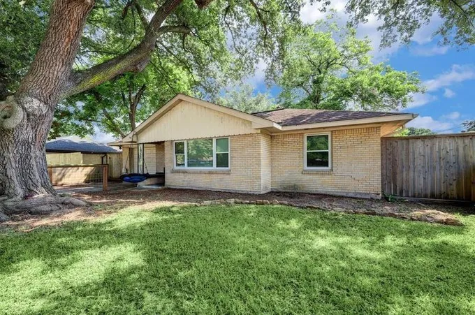 1733 Pasadena Blvd, Pasadena, TX 77502 - MLS 90497288 for Sale
